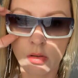 Chanel vintage 5067 plastic gray white gradient sunglasses